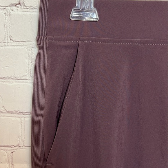 Athleta Brooklyn Ankle Pant in Damask Mauve - Picture 7 of 14